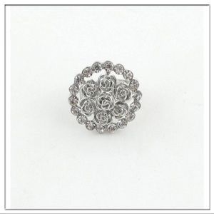 🆕🆓💍Free AUCTION PRICE With Bundle Cute Round Flower Ring!🤗